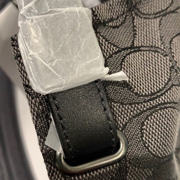 🌸NEW COACH 💯 authentic SIGNATURE Men’s Baseball Cap 🧢 With Tags. - Picture 9 of 13